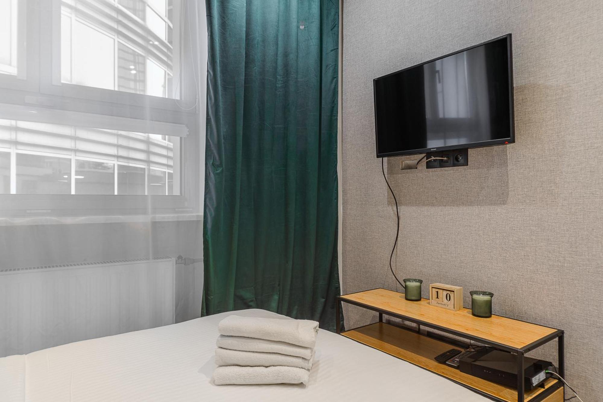 Lumina Cozy Studio In Center Варшава Экстерьер фото
